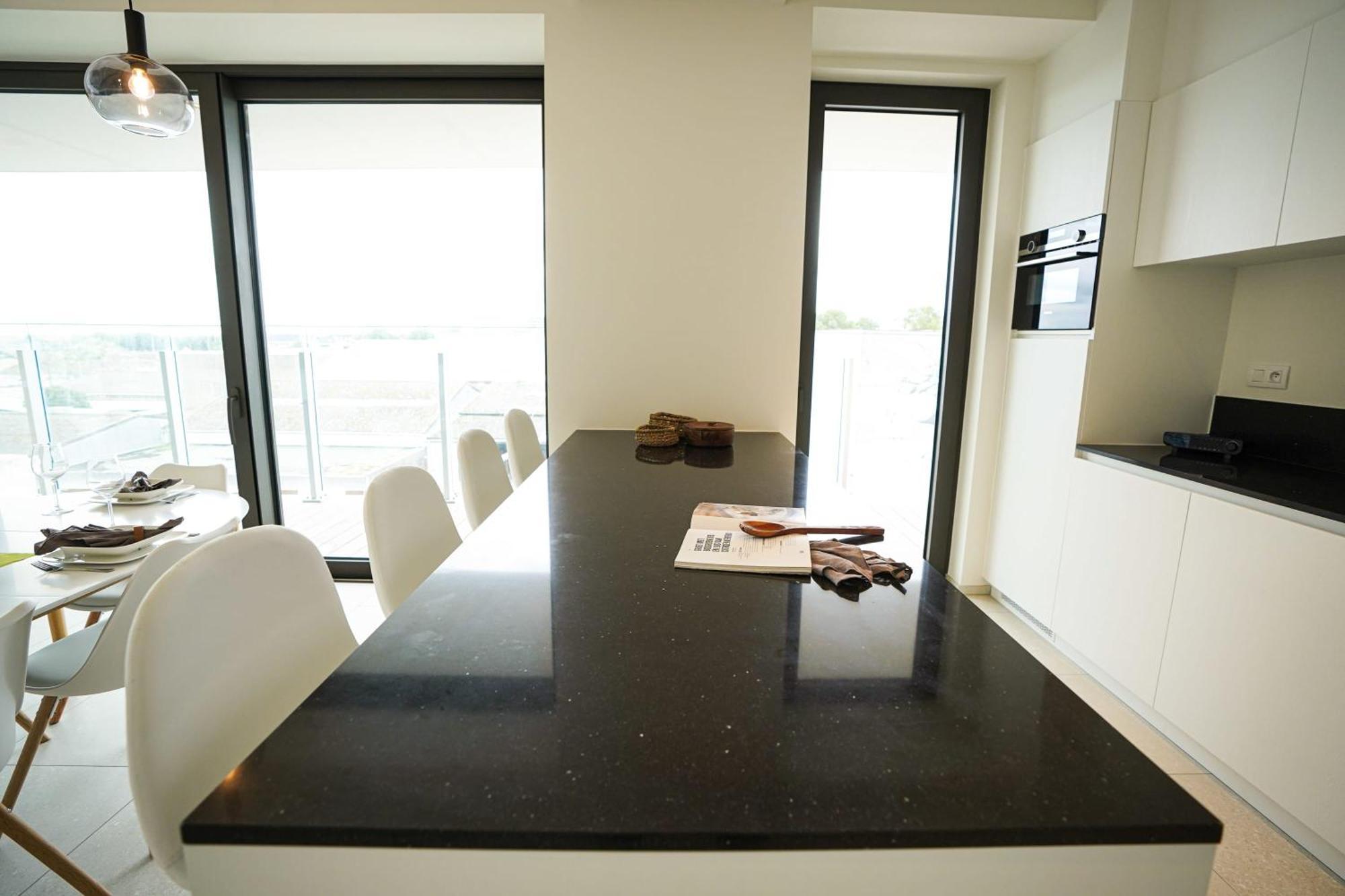 Huswell - Beautiful Apartment With Communal Pool And Gym Ostend Luaran gambar