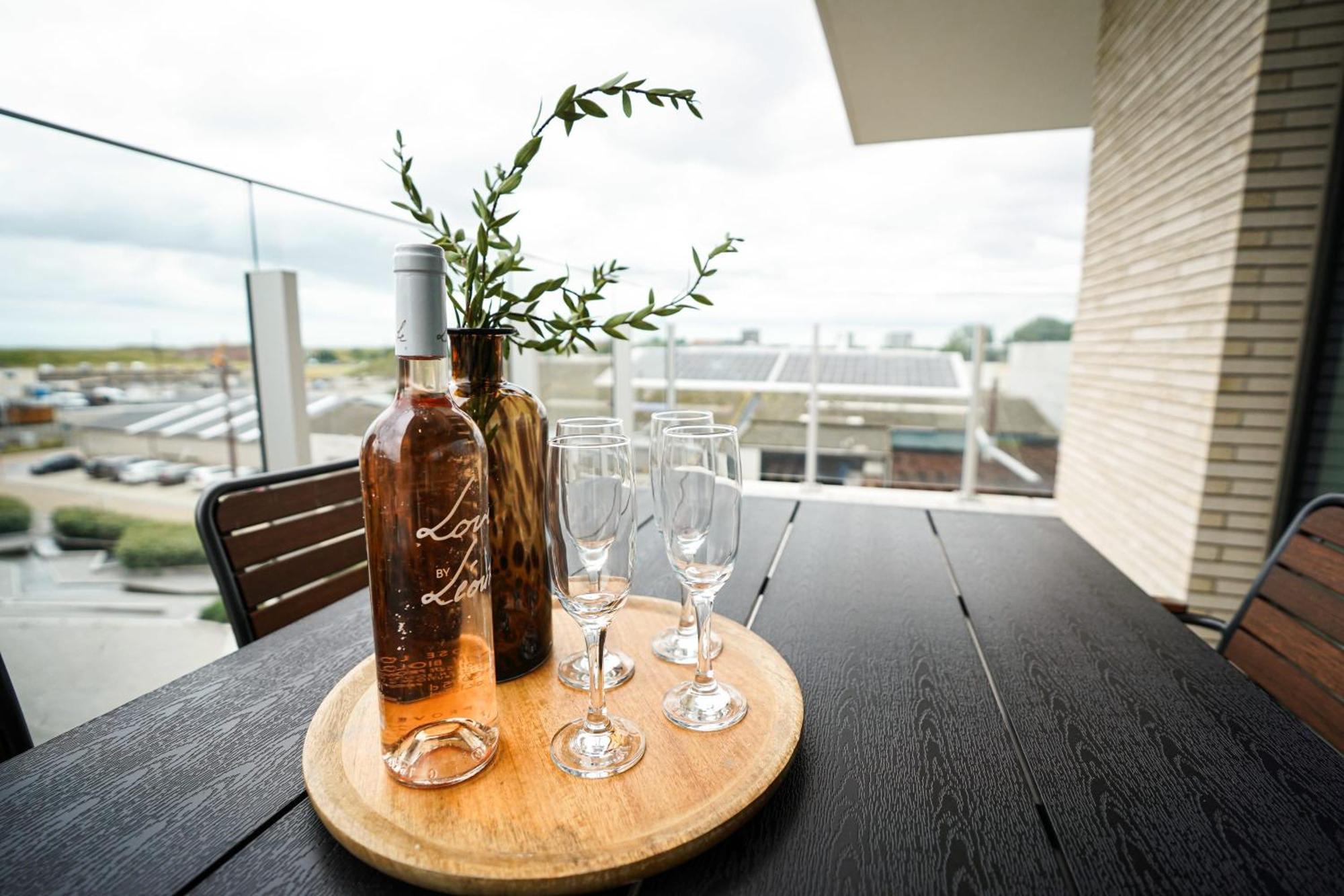 Huswell - Beautiful Apartment With Communal Pool And Gym Ostend Luaran gambar