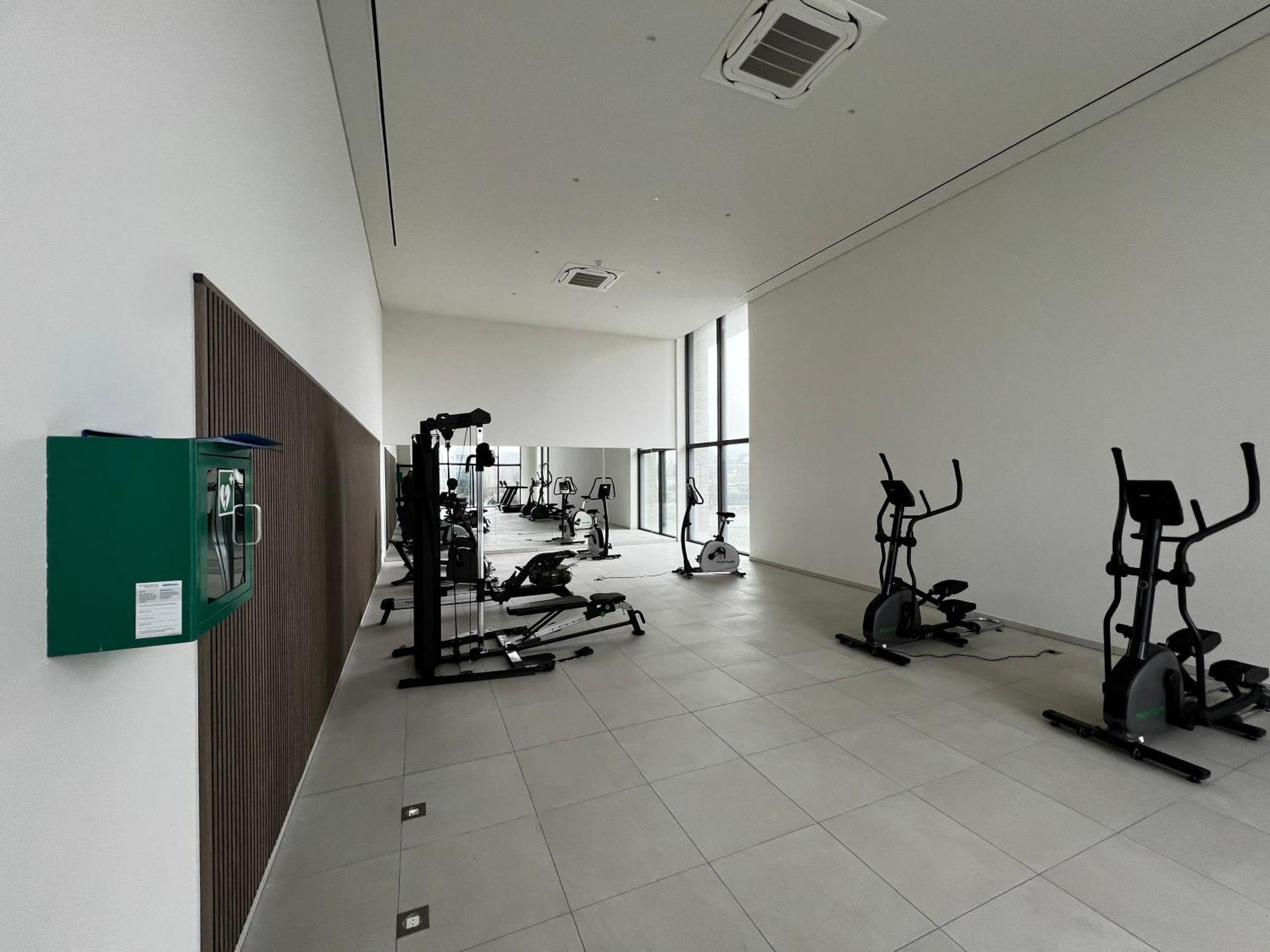 Huswell - Beautiful Apartment With Communal Pool And Gym Ostend Luaran gambar